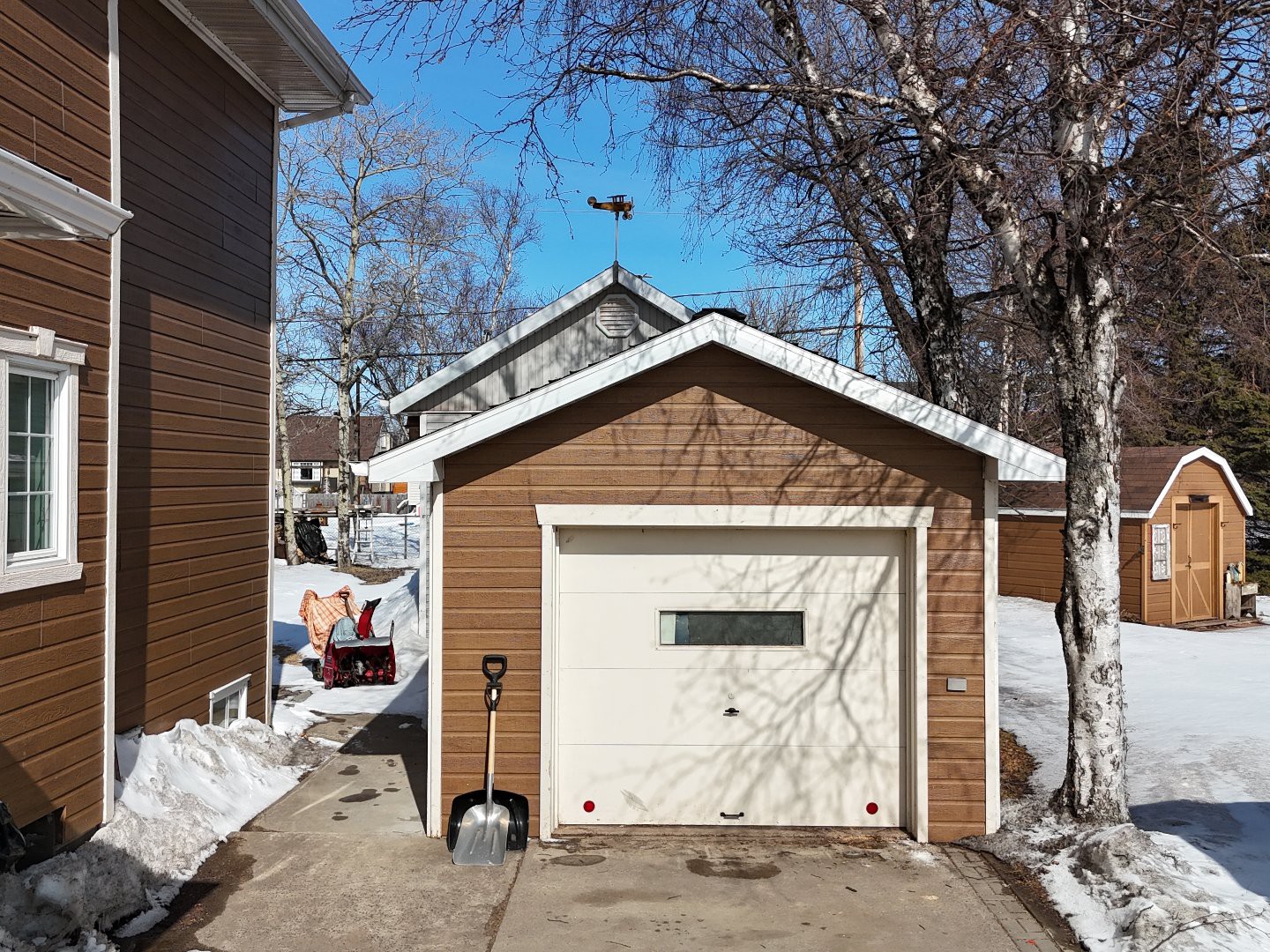 Garage