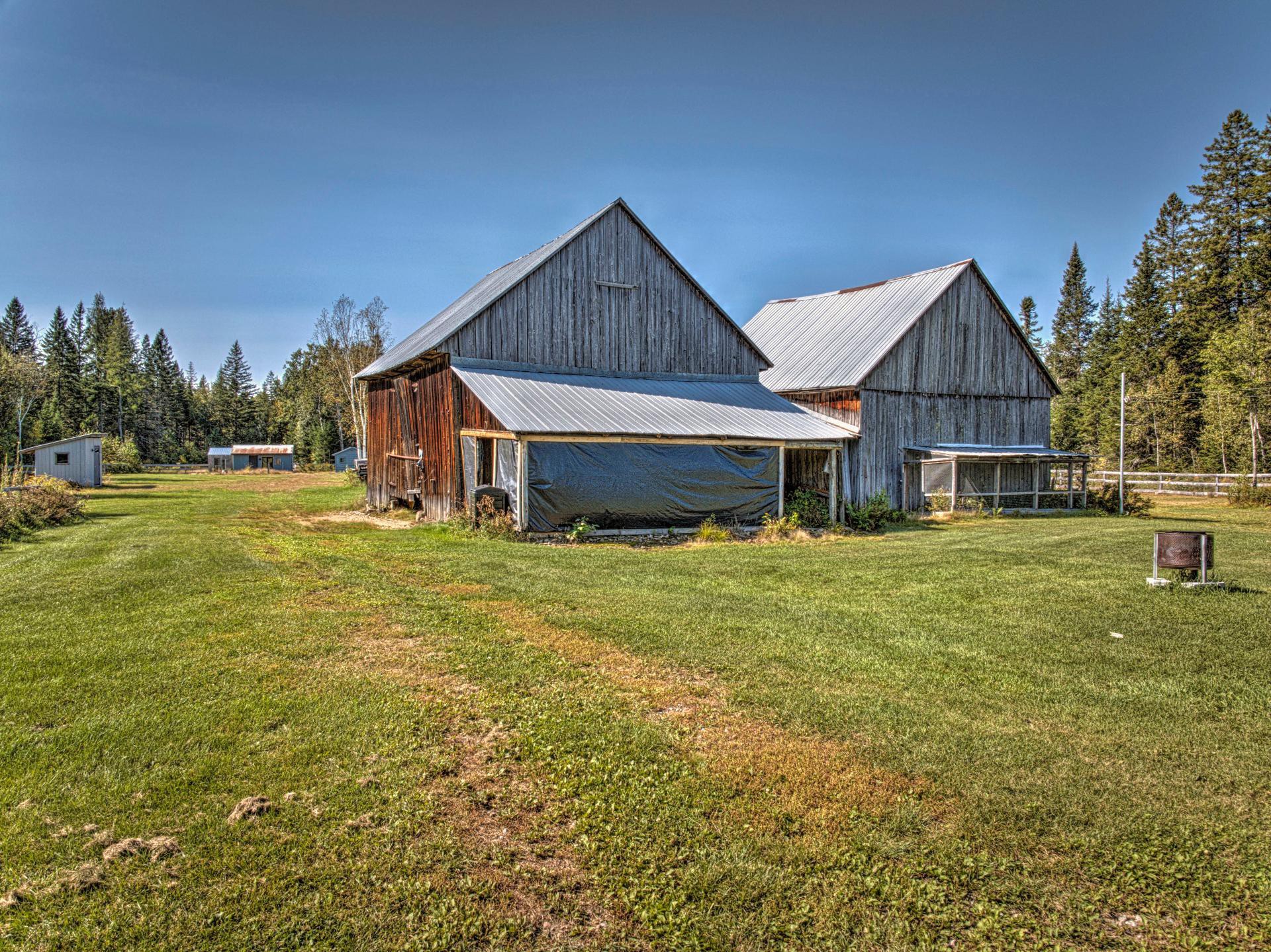 Barn