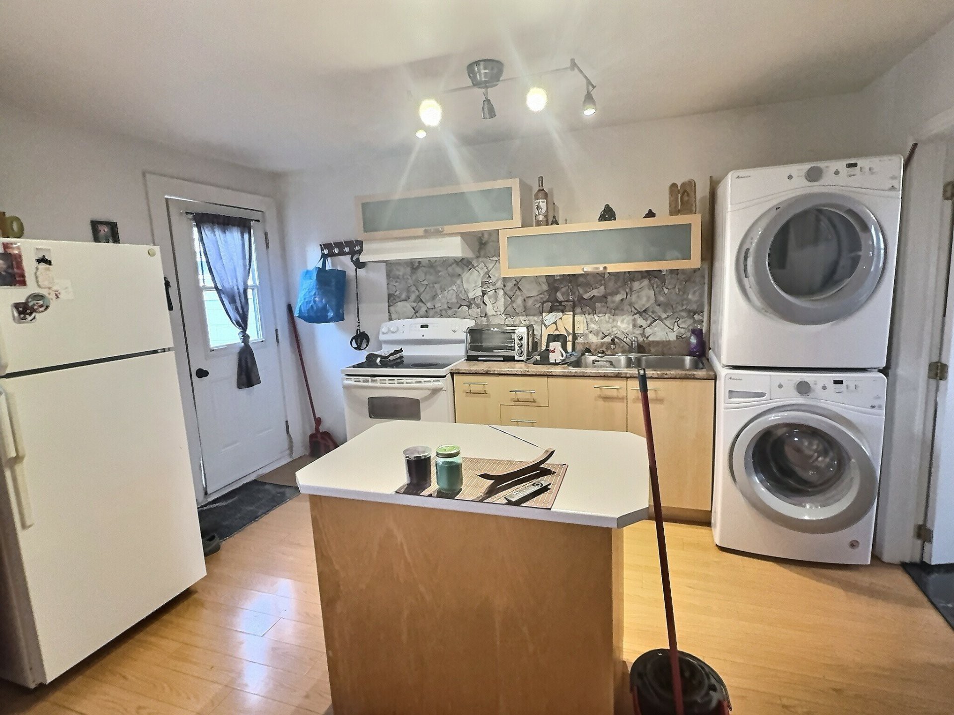 logement du haut(31/2)