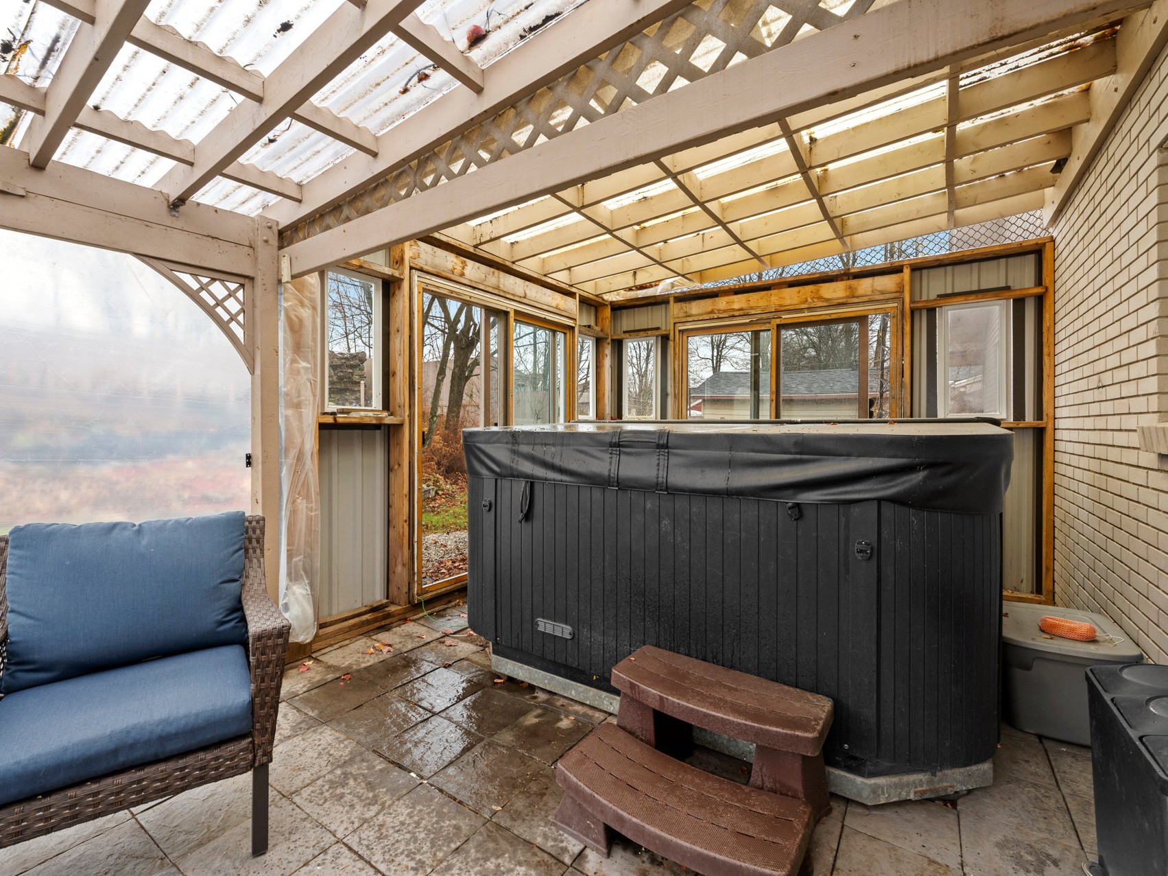 Hot tub