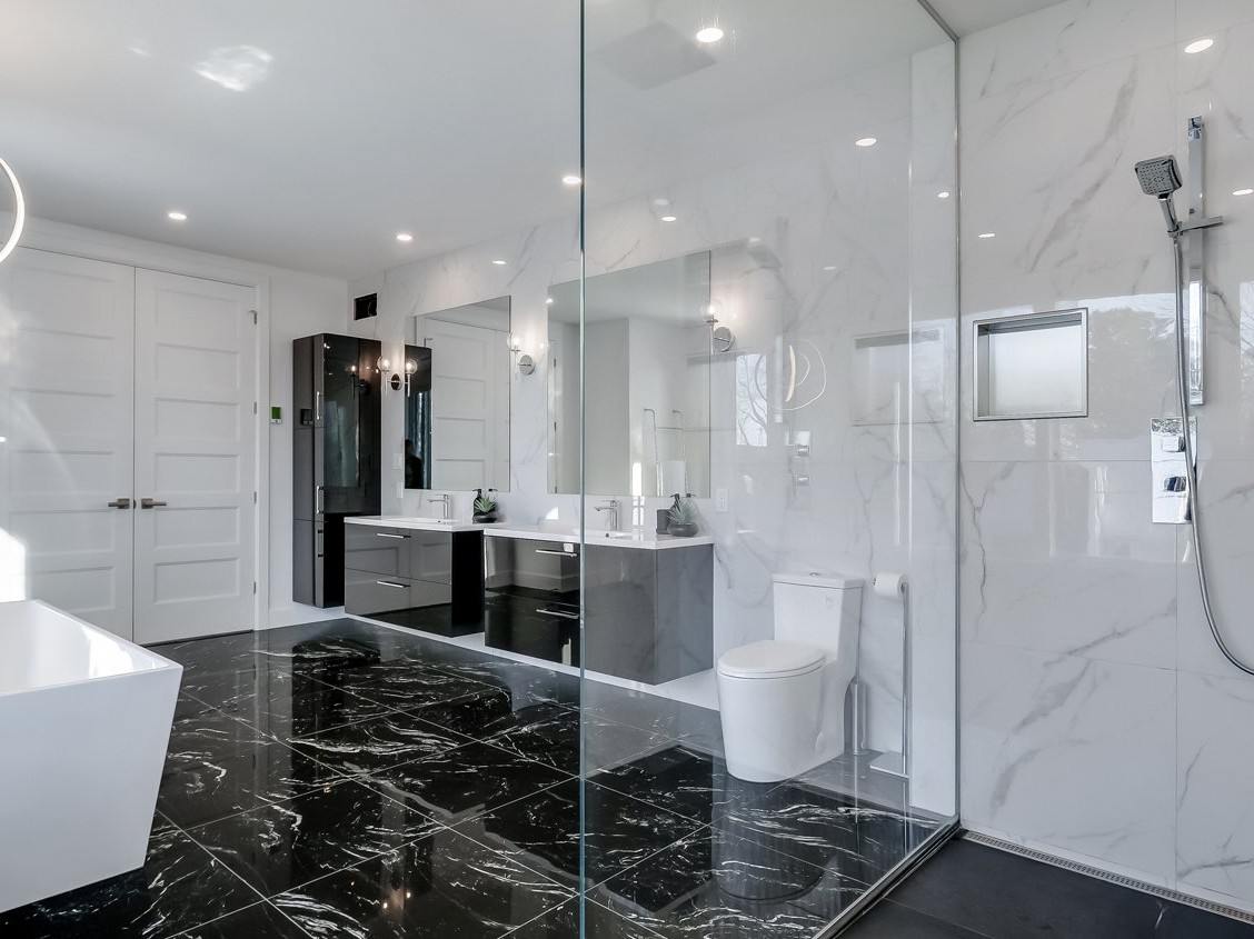 Salle de bains attenante à la CCP