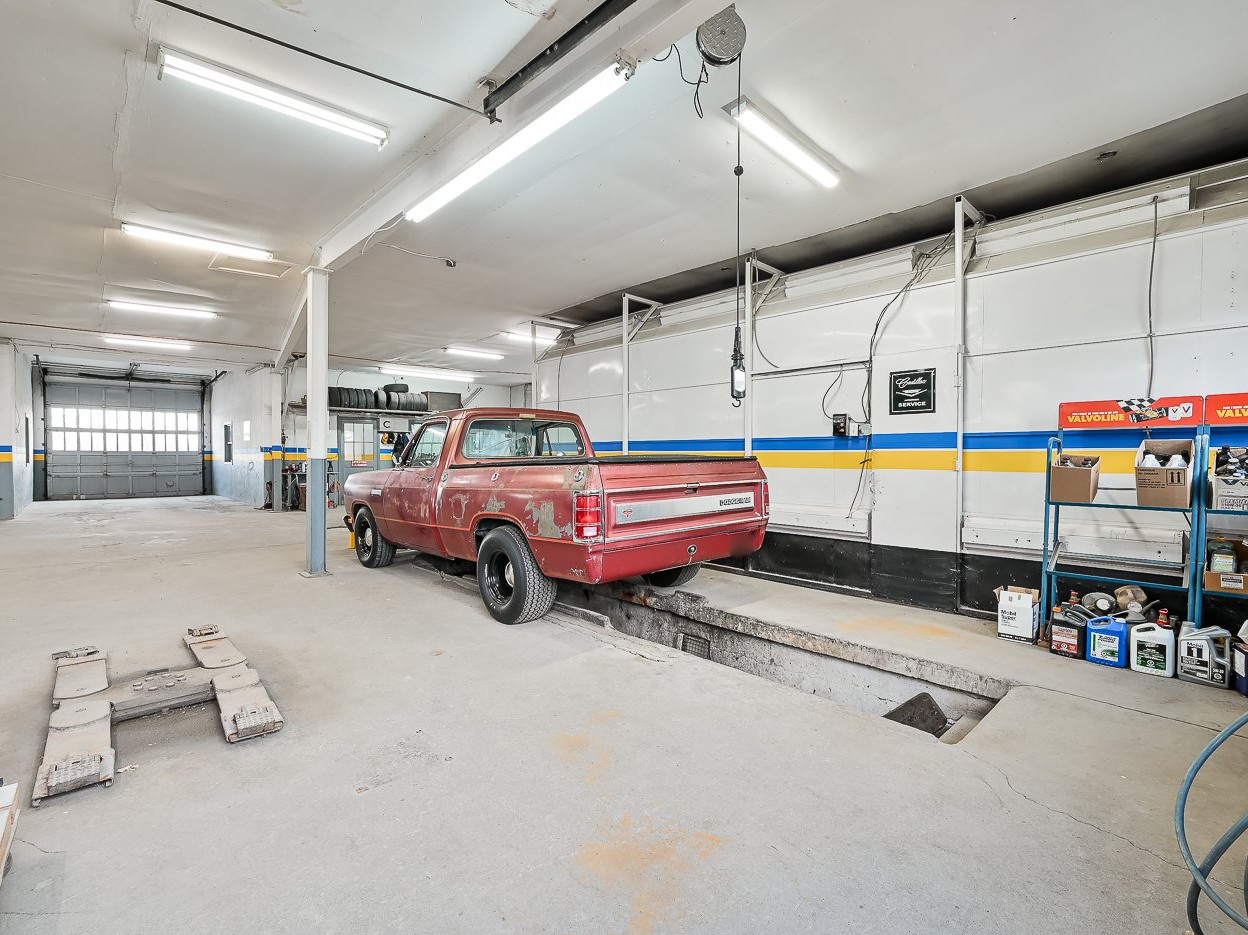 Garage