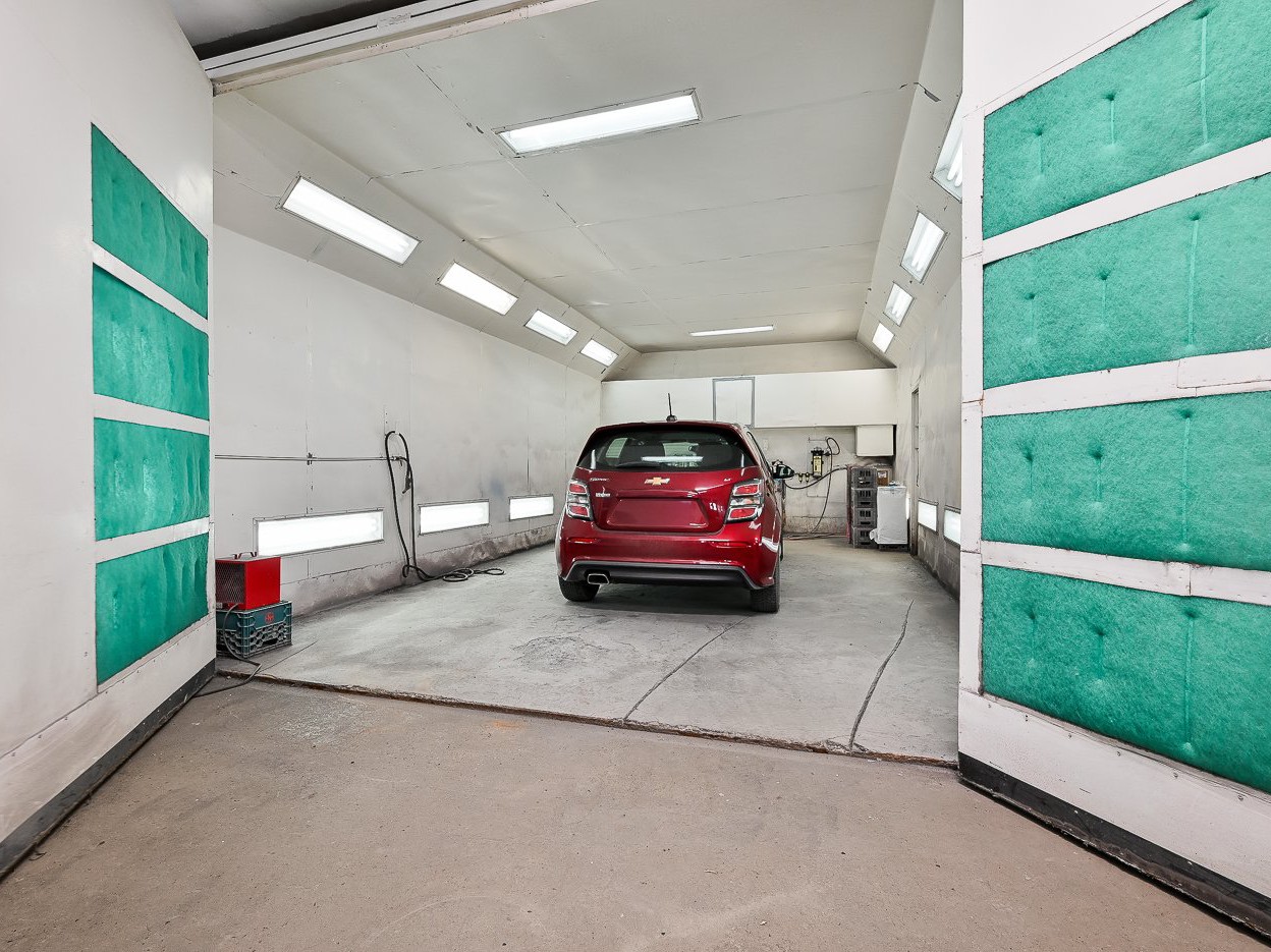 Garage