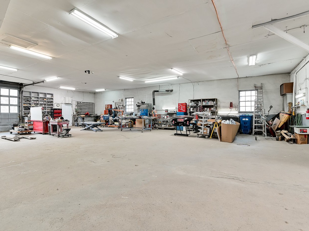Garage