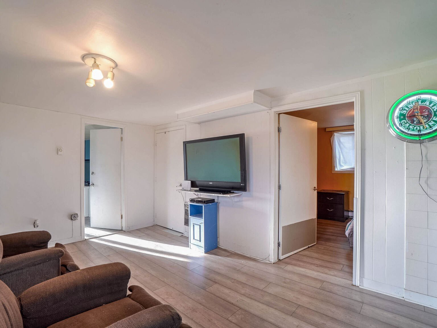 1111 logement: cuisine-salle à manger