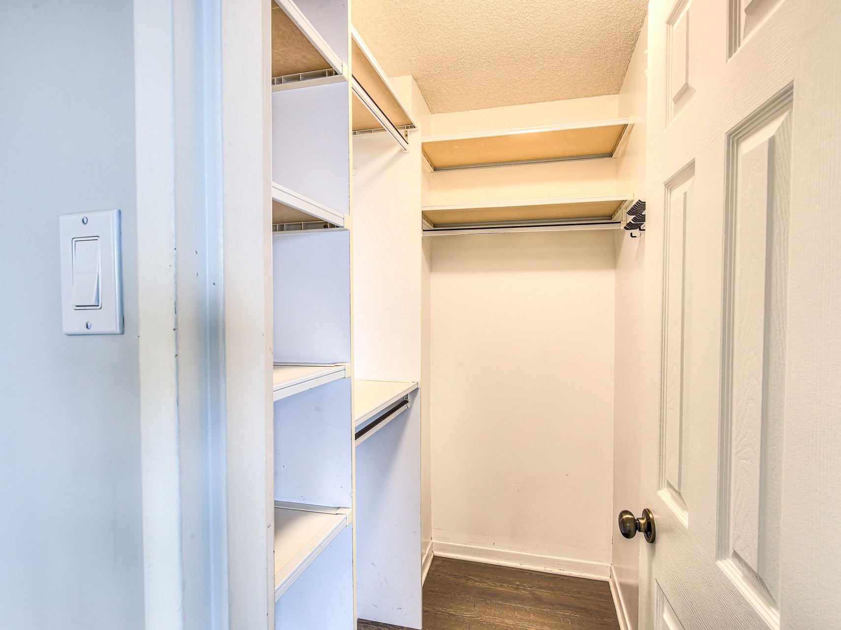 Walk-in closet