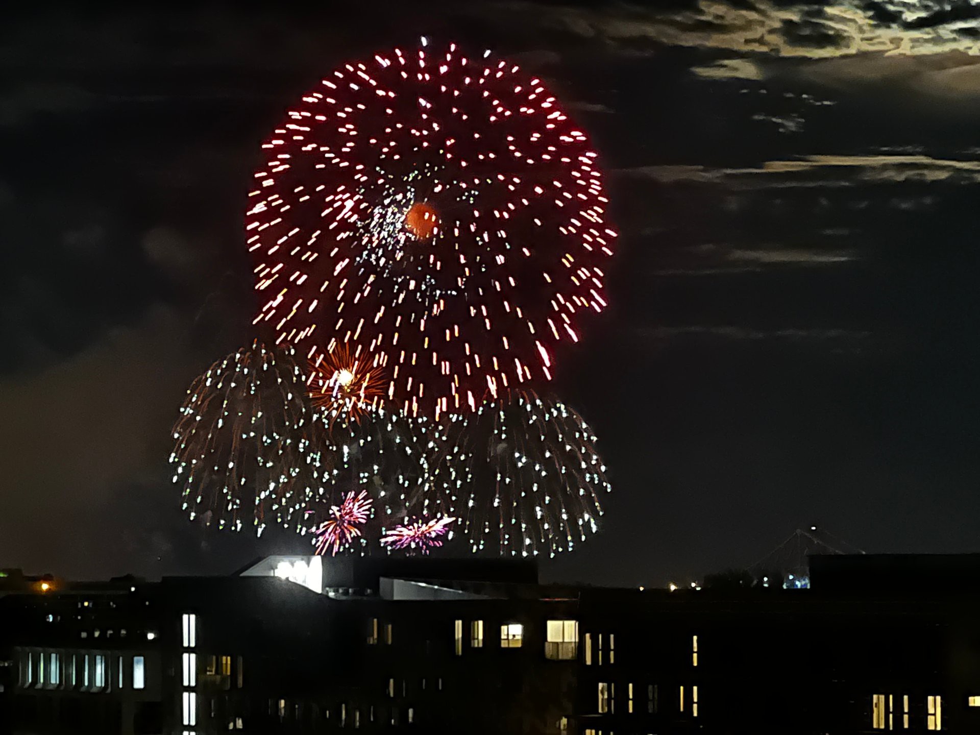 Feux Loto-Québec vue de la terrasse