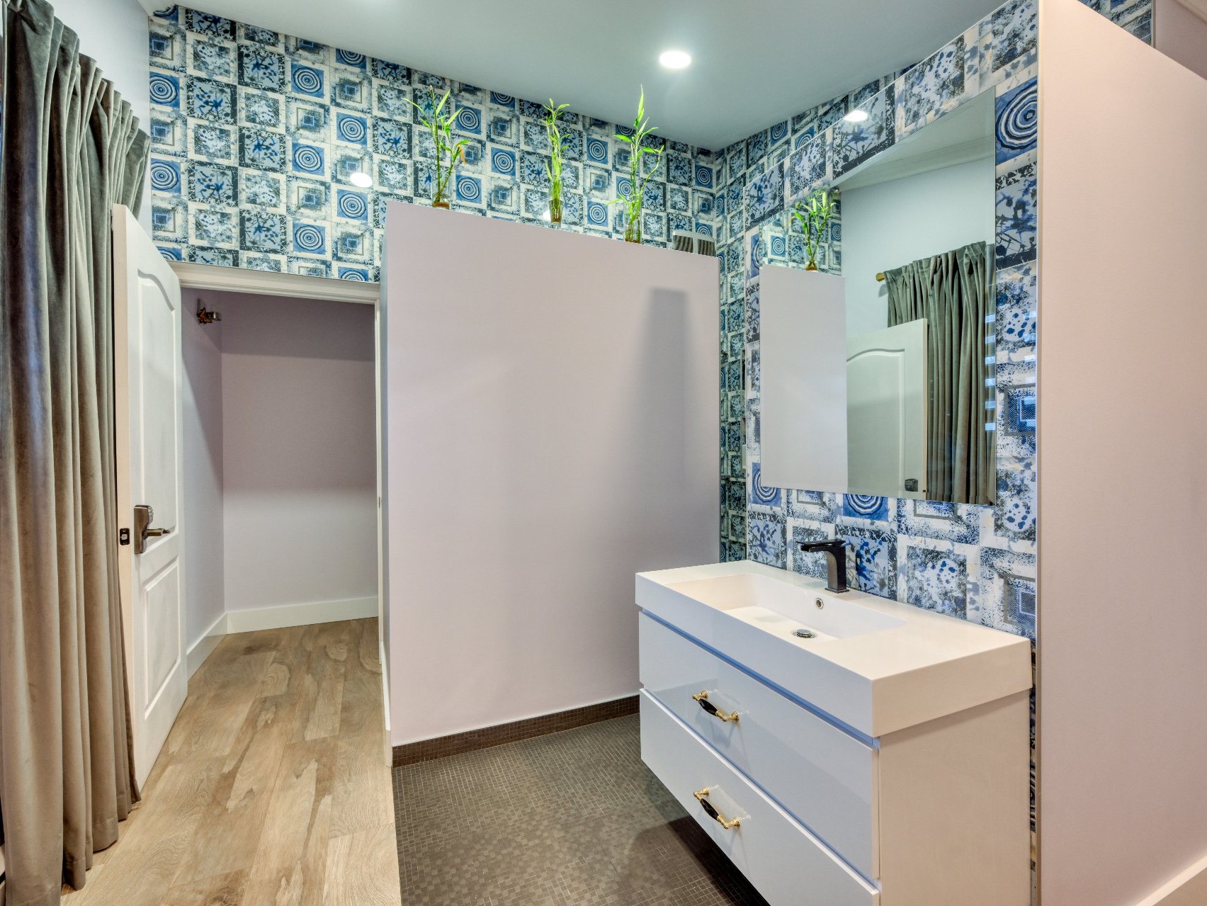 Salle de bains attenante à la CCP