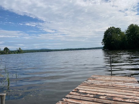 Vue sur l'eau