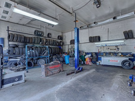 Garage